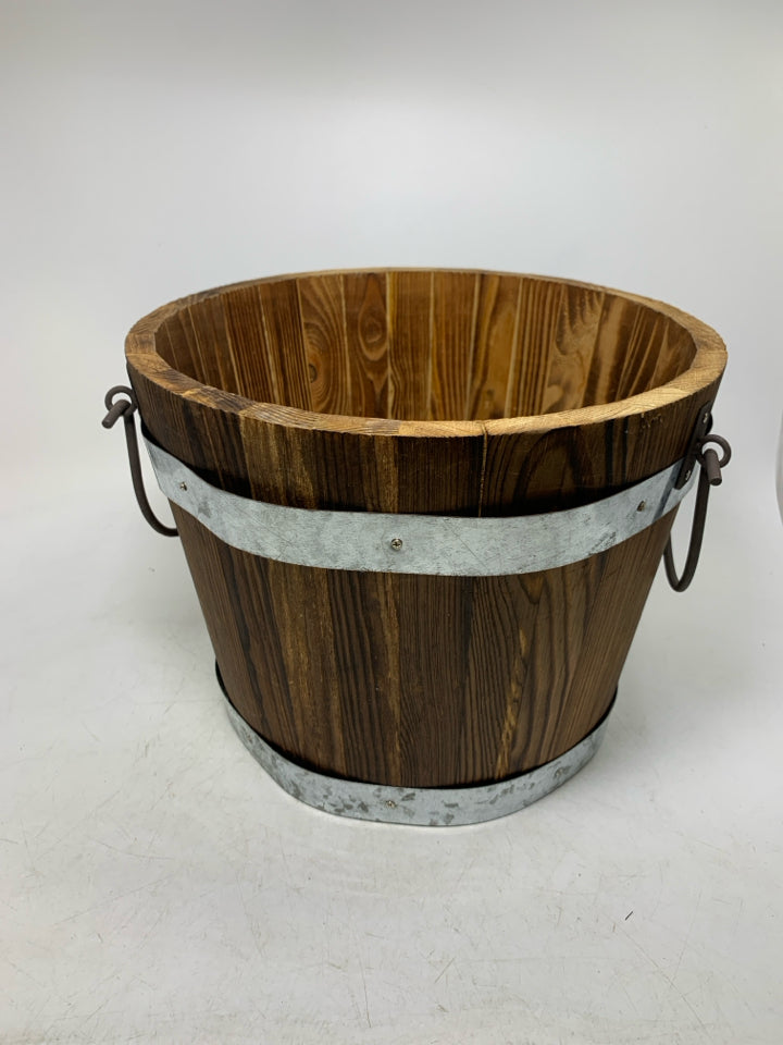 WOOD BUCKET W/ METAL BANDS/HANDLES.