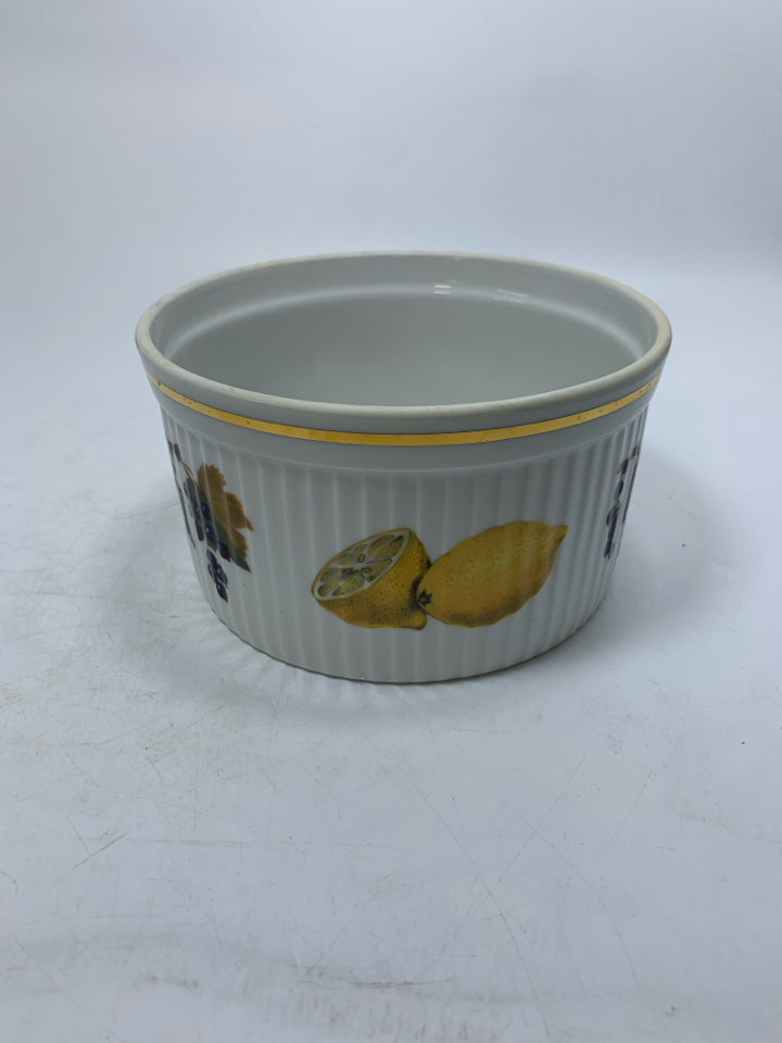 LEMONS/BLUEBERRIES RIBBED CIRCLE BAKING DISH.