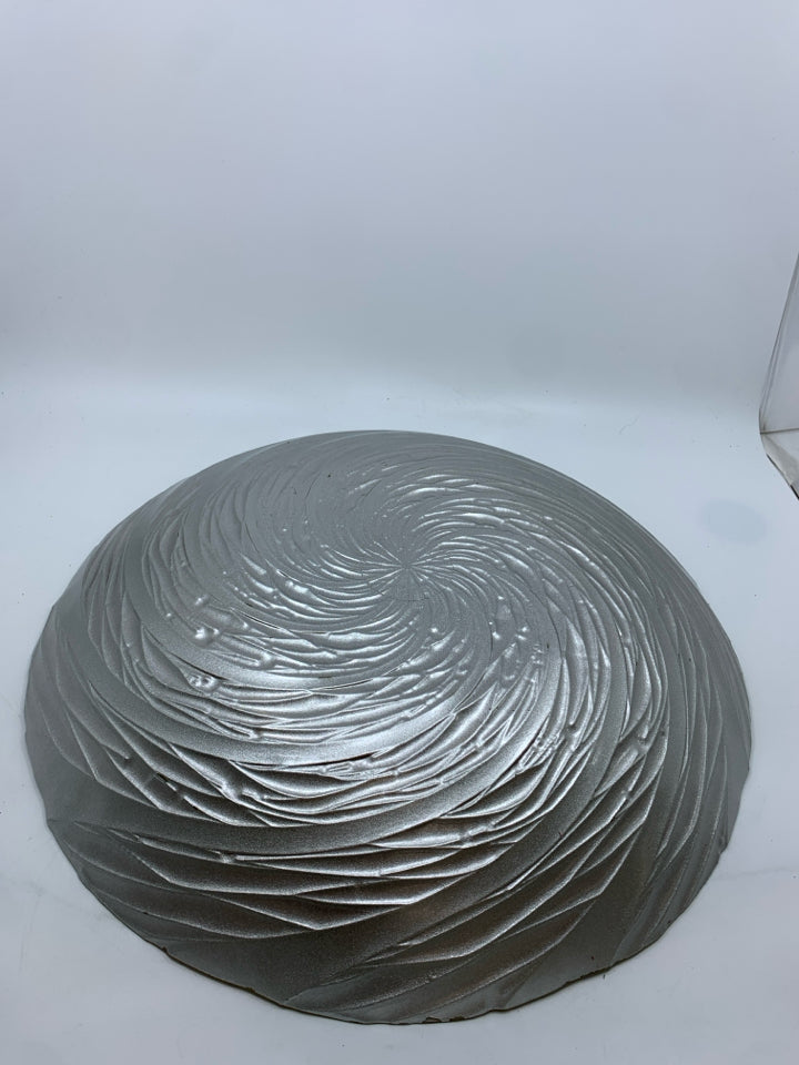 GREEN/BROWN SWIRL GLASS CENTERPIECE BOWL.
