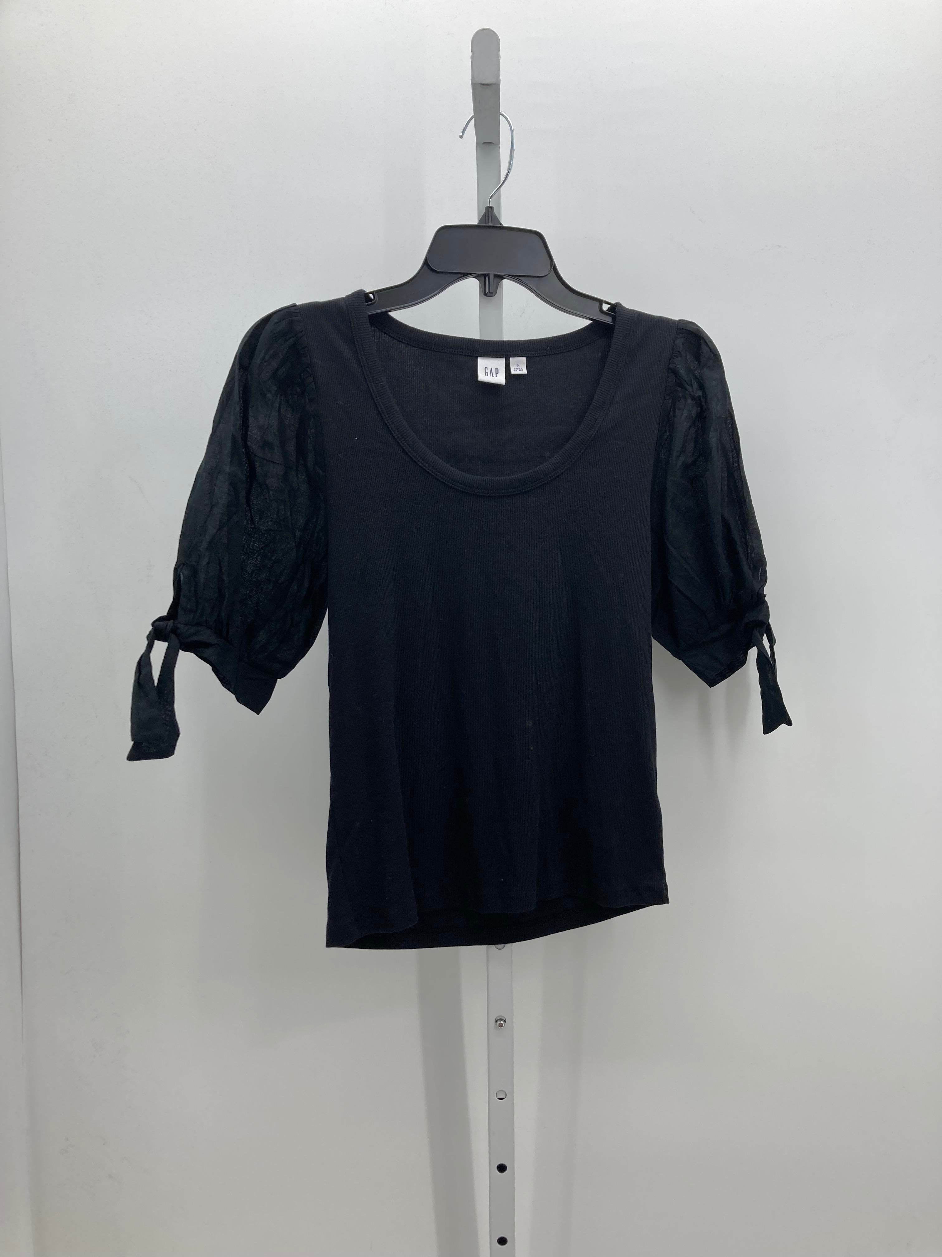 Gap Size Small Misses Short Sleeve Shirt
