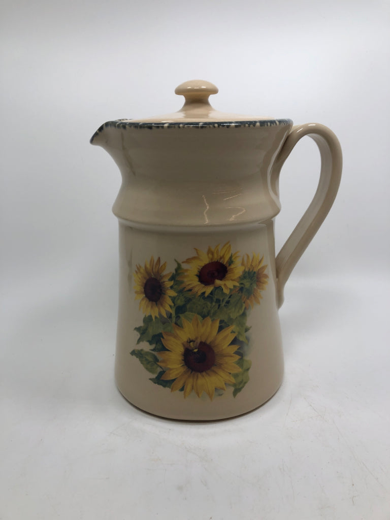GARDEN PARTY STONEWARE SUNFLOWER PITCHER W/LID.