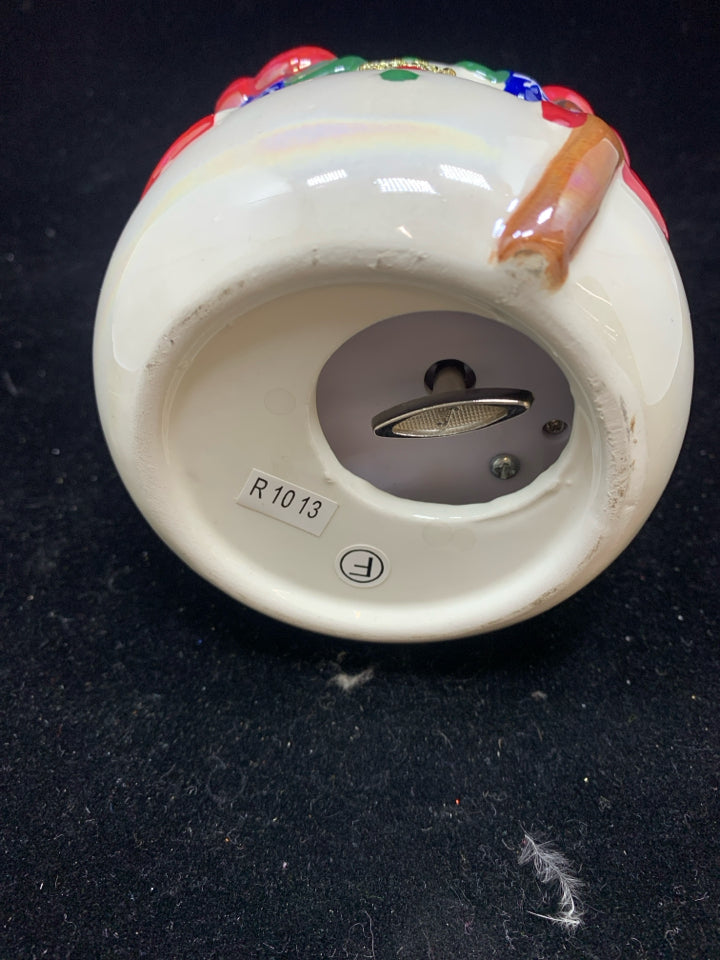 SKATING SNOWMAN MUSIC BOX.