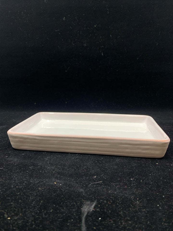 WHITE RECTANGLE TRAY.