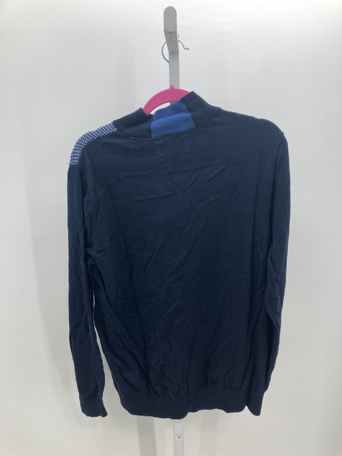 PARTIAL ZIP SWEATER.