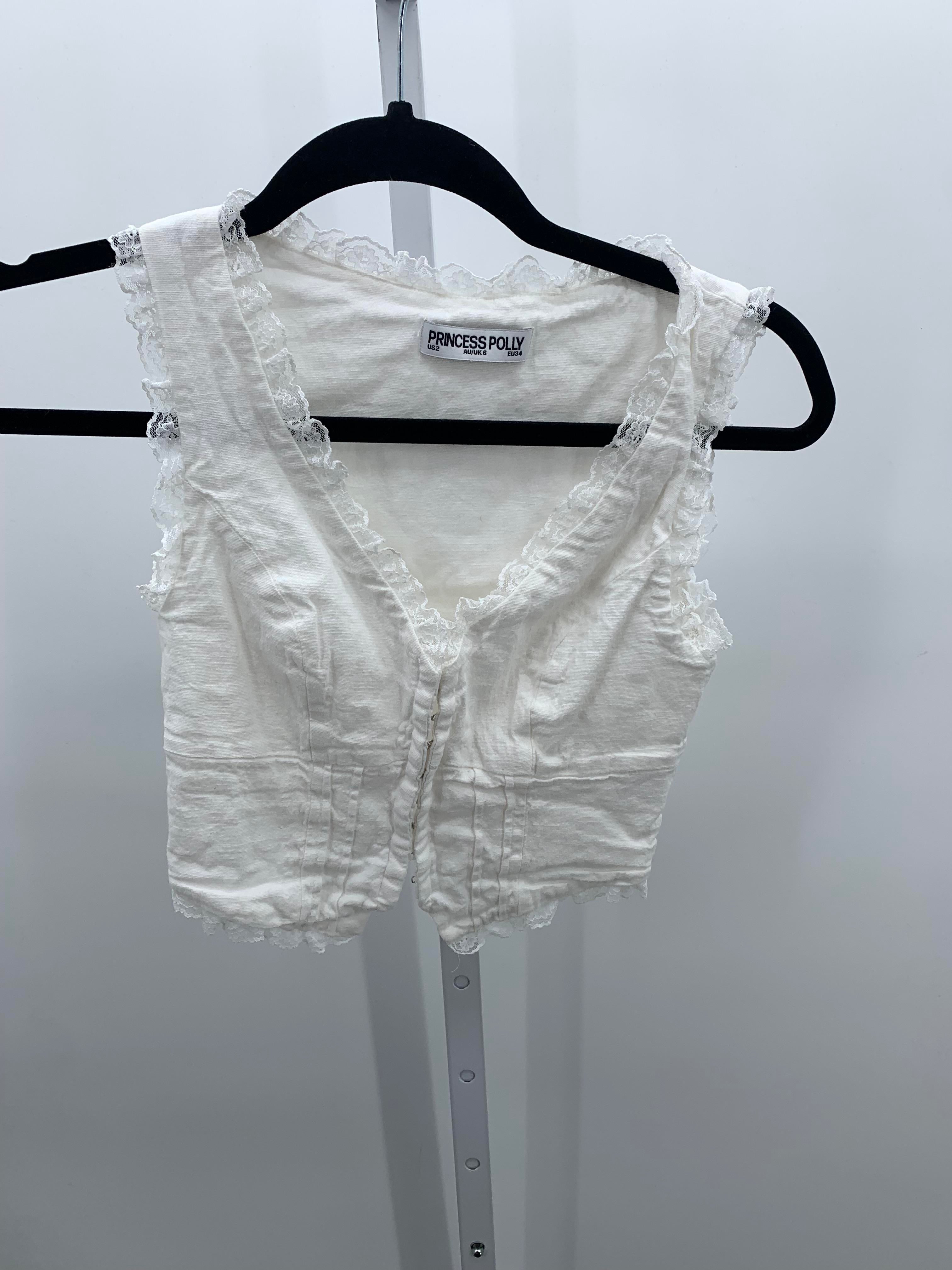 Size 2 Juniors Sleeveless Shirt