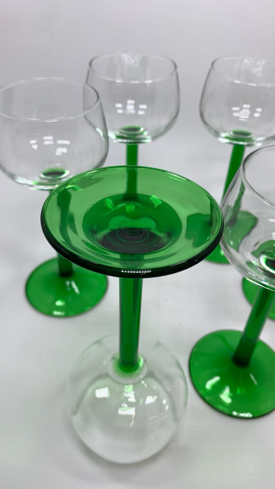 6 GREEN STEM WINE GLASSES.