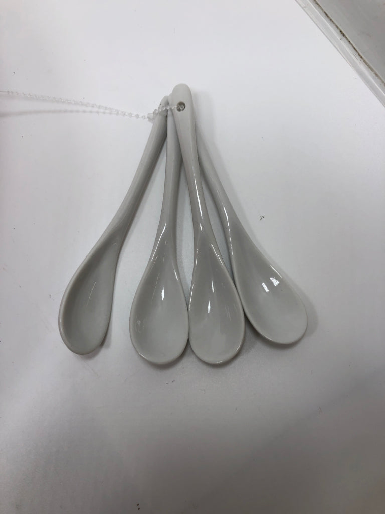 9PC CERAMIC DIP DISH SET W/LIDDED BOWL AND 4 SPOONS.