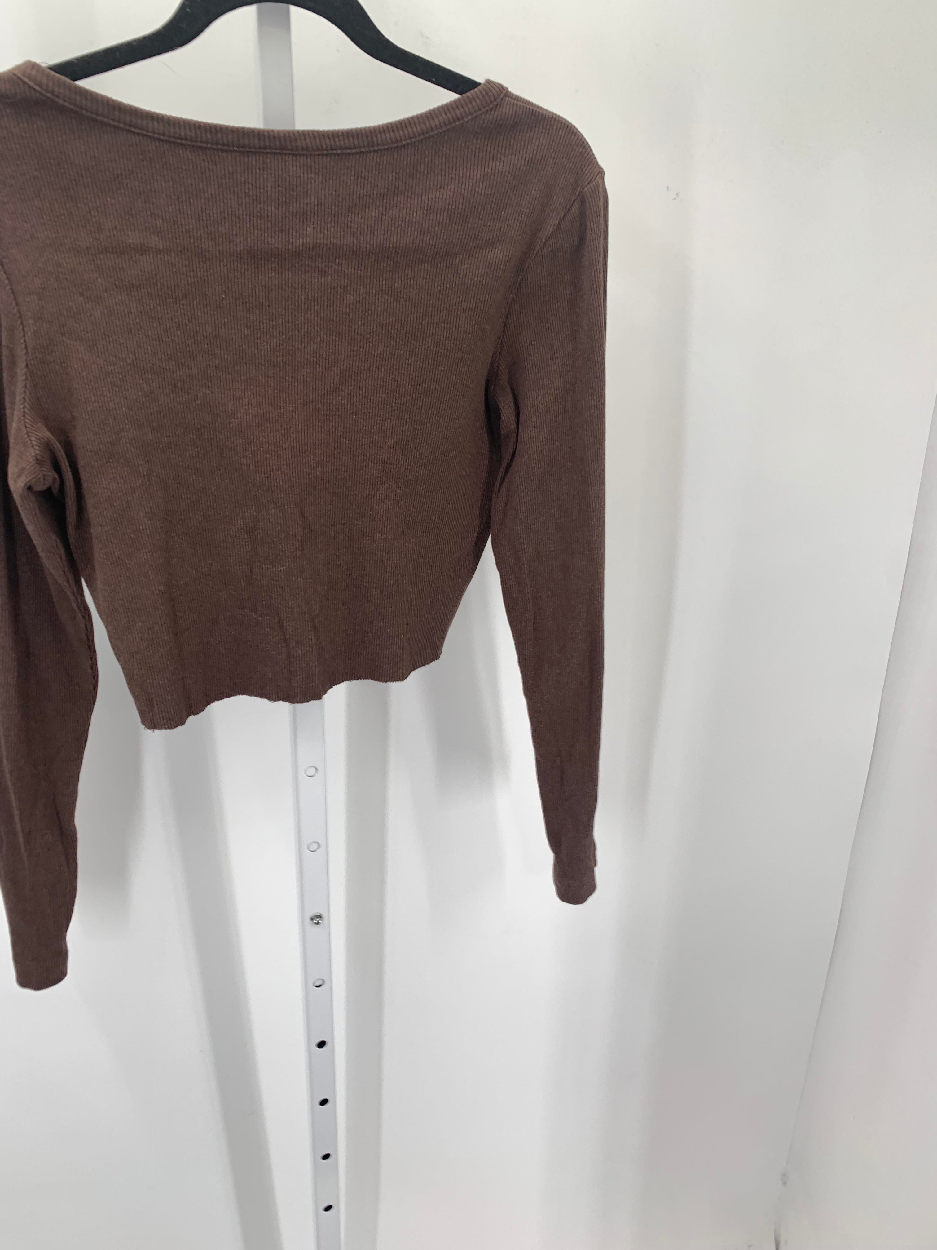 Universal Thread Size Medium Misses Long Sleeve Shirt