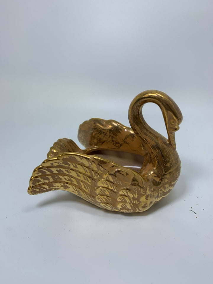 VTG GRANADA GOLD SWAN W/ WINGS SPREAD PLANTER.