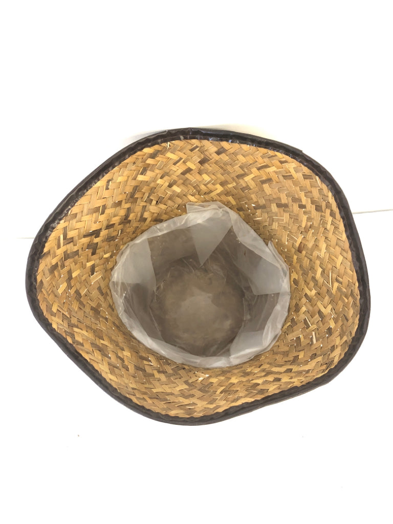 WICKER PLANTER BASKET W/LINER.