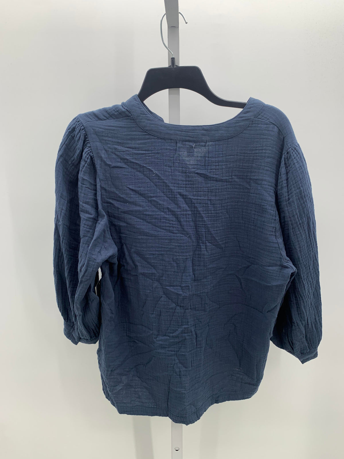 Design History Size Large Misses 3/4 Sleeve Shirt