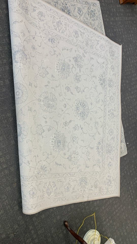 CREAM LARGE RUG W/ BLUE FLORAL DETAIL DYNAMIC RUGS.