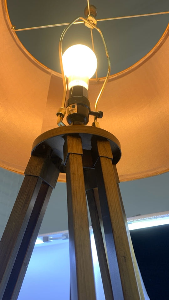 ADJUSTABLE TELESCOPE LEG LAMP W MAP SHADE.