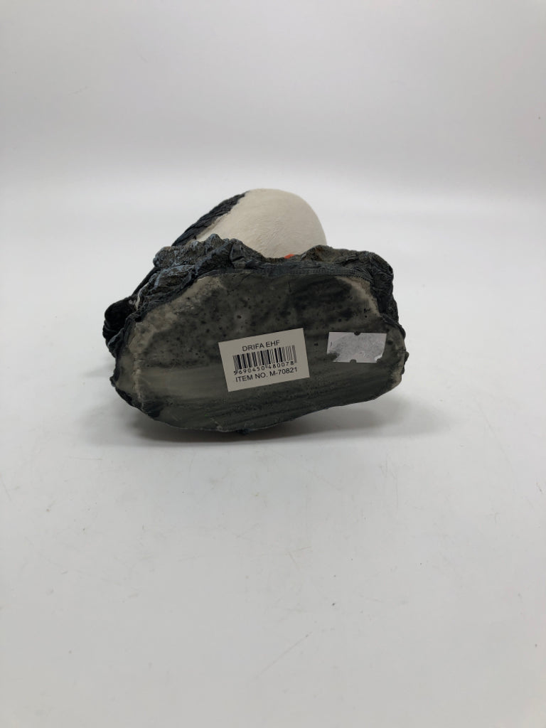 PUFFIN FIGURINE.