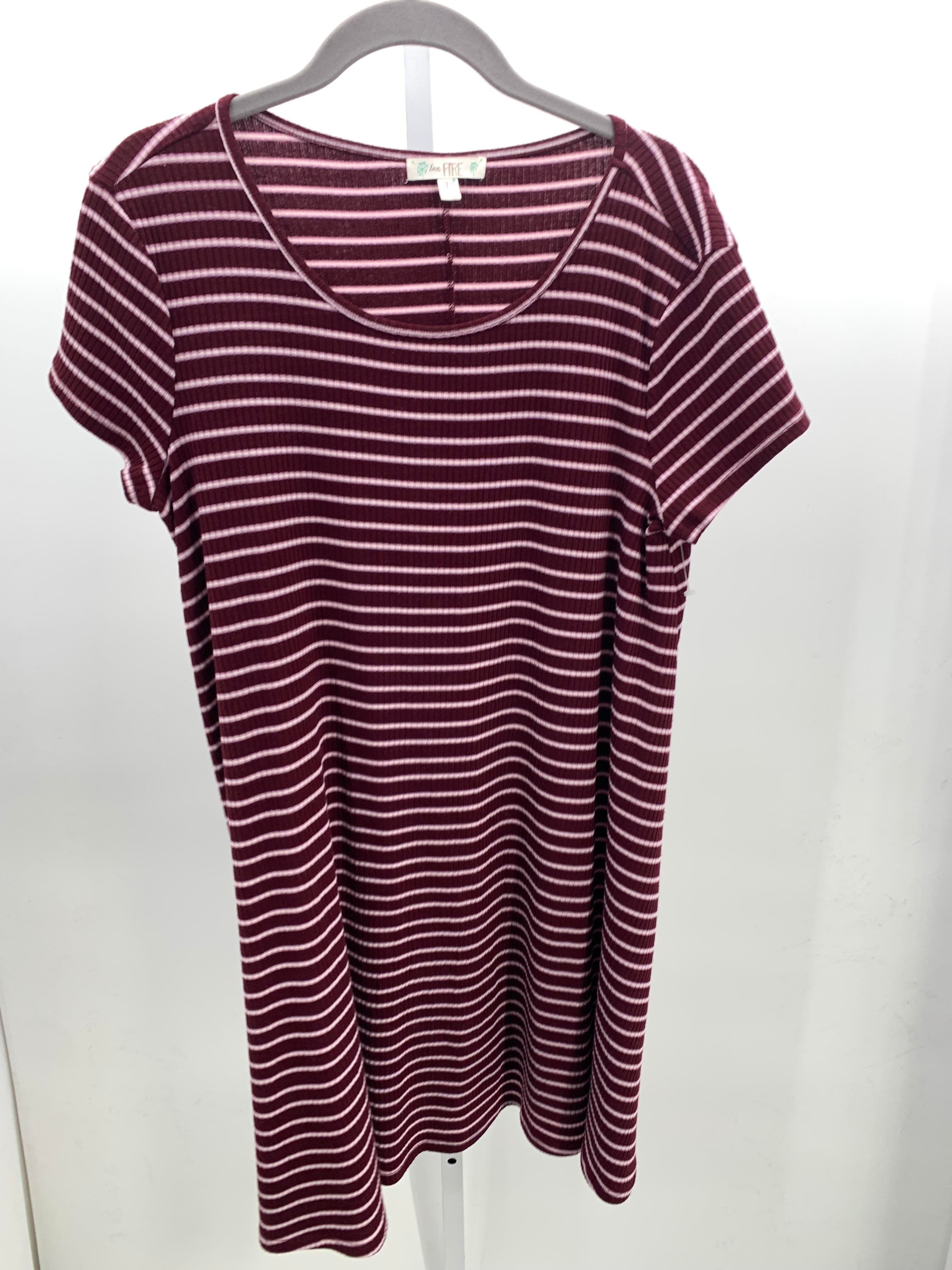 Love Fire Size Large Juniors Short Sleeve Dress