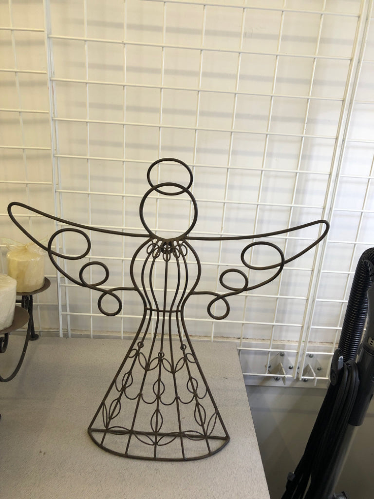 ANGEL METAL STANDING DECOR.