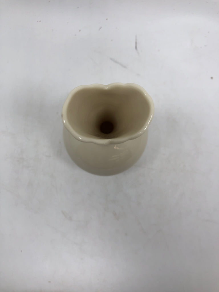 LENOX PINK ROSE BUD VASE.