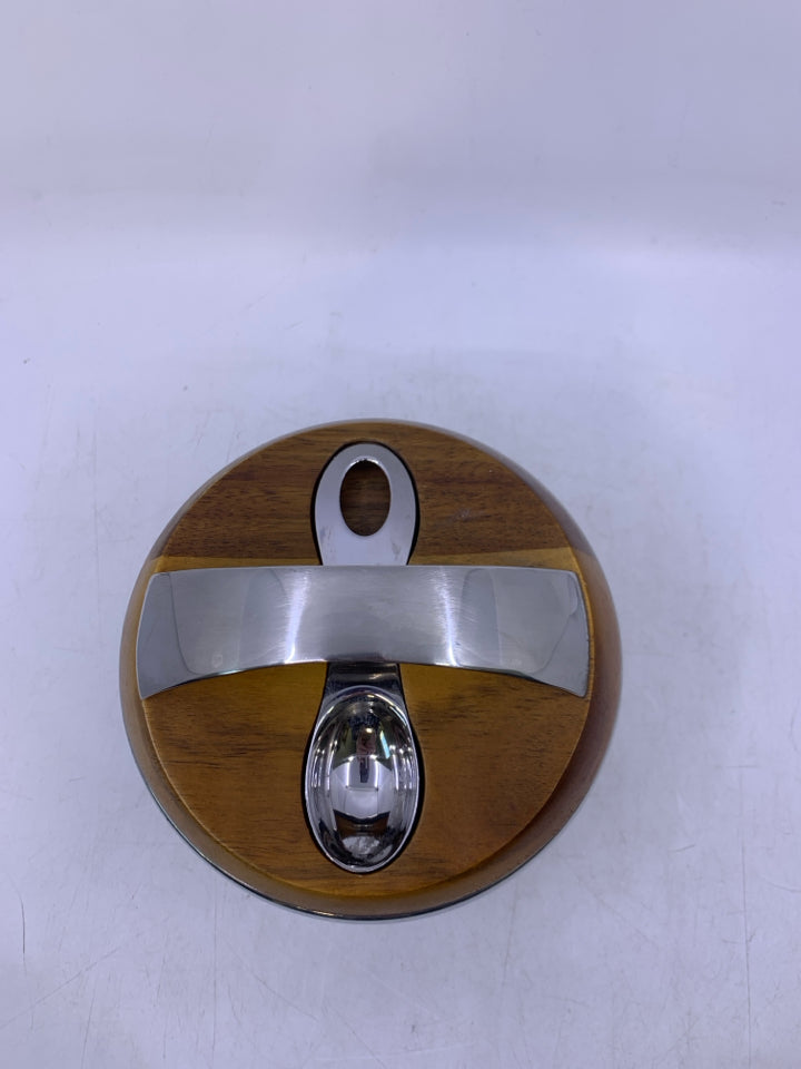 NAMBE COFFEE CANISTER W/ SCOOP ACACIA WOOD.