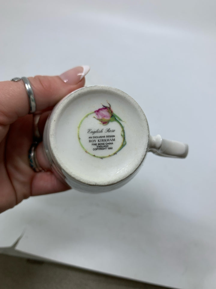 SMALL BONE CHINA ROSE TEA CUP / SAUCER.