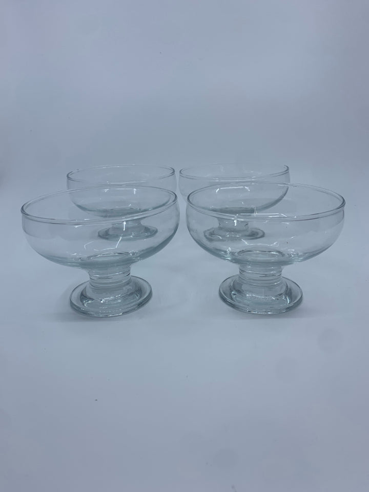 4 FOOTED GLASS DESSERT GLASSES.