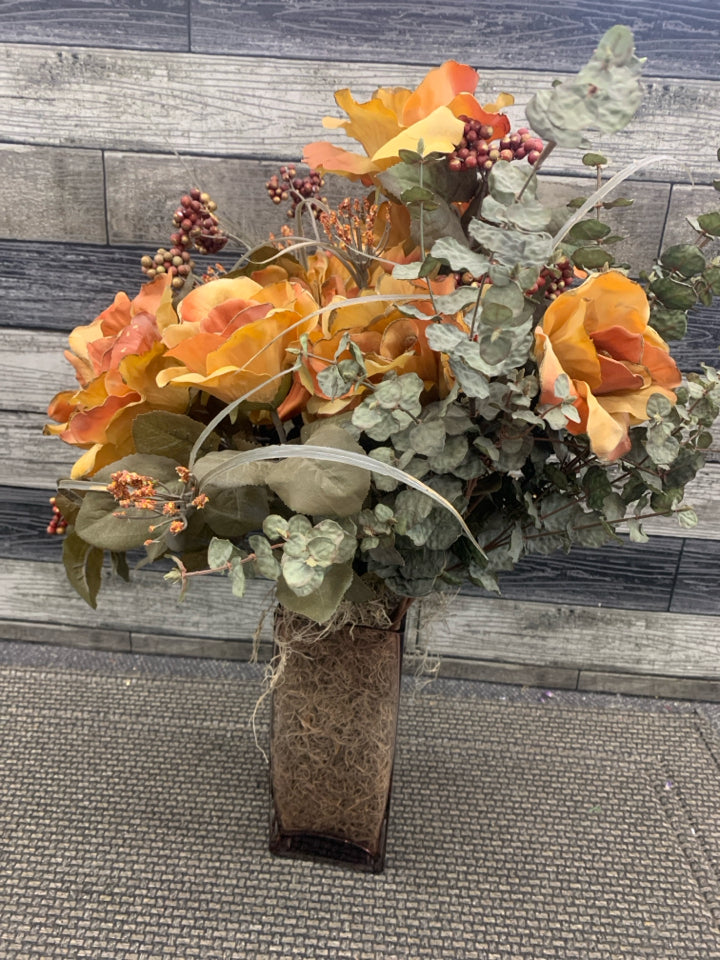 FAUX FLORAL IN SQUARE VASE.
