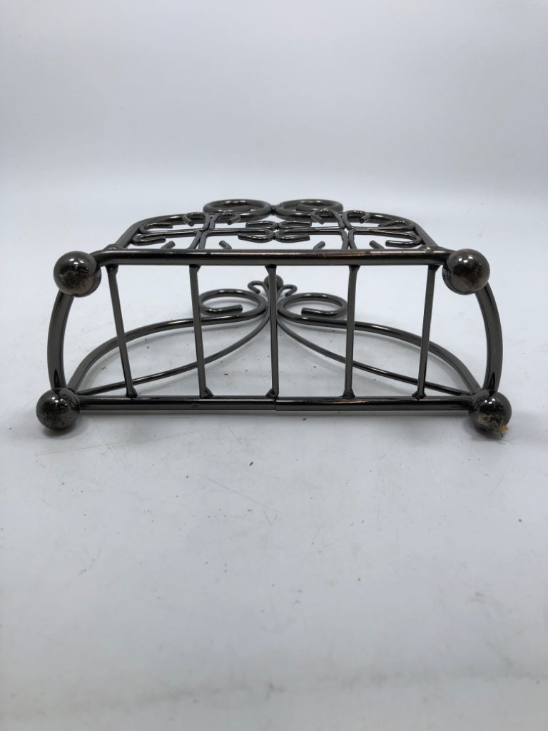 SCROLL METAL NAPKIN HOLDER.