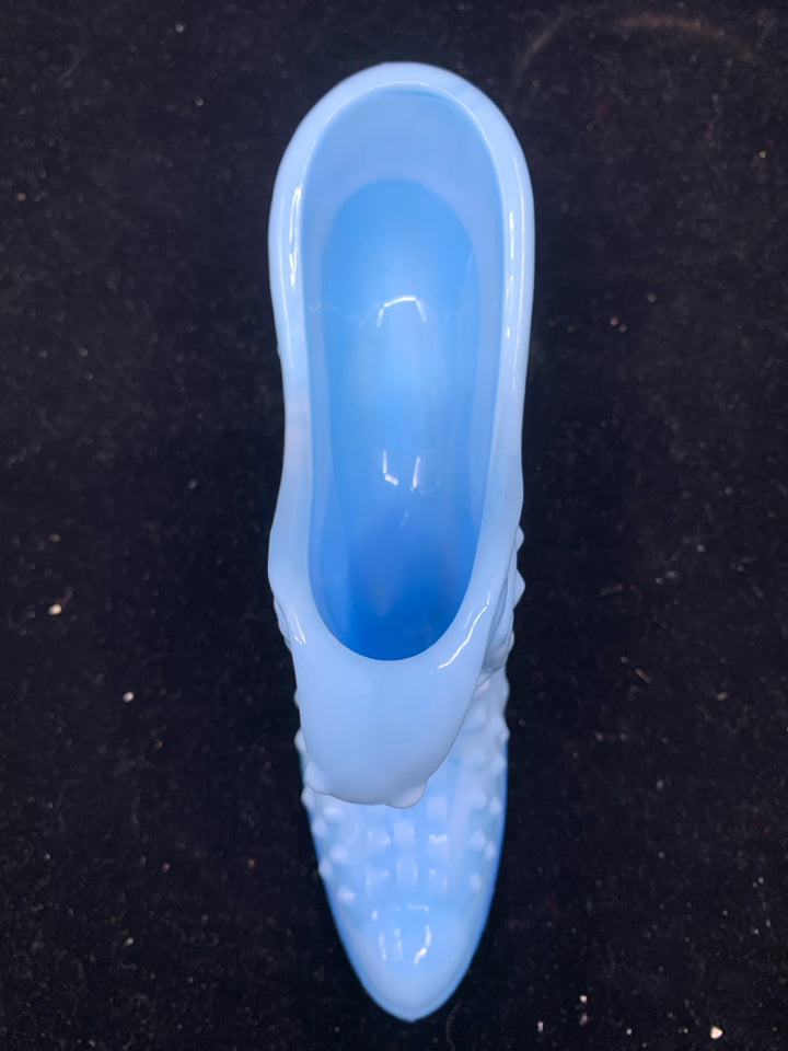 VTG LIGHT BLUE MILK GLASS HOBBNAILED SHOE.