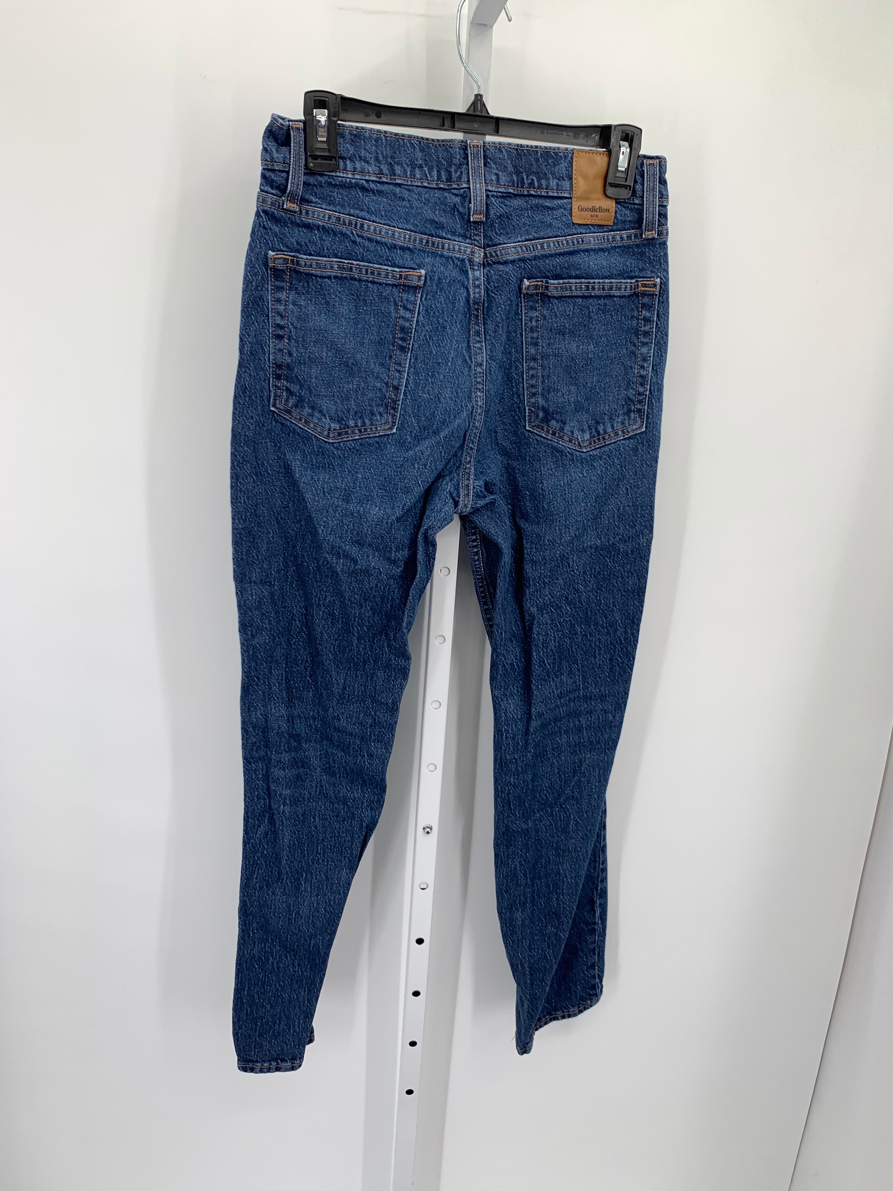 STRAIGHT FIT JEANS