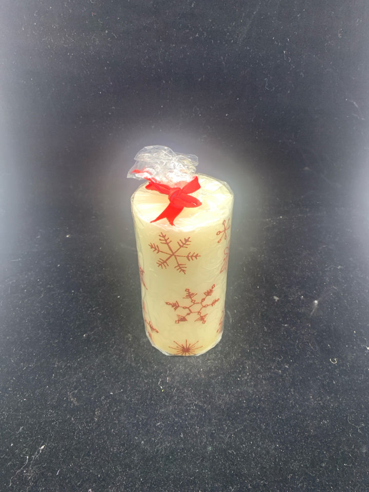 NEW SNOWFLAKE PILLAR CANDLE.