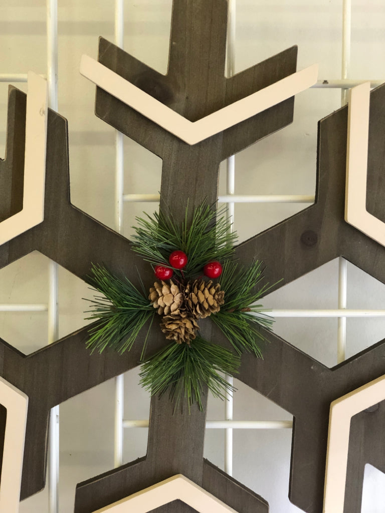 DARK WOOD SNOWFLAKE WALL HANGING.