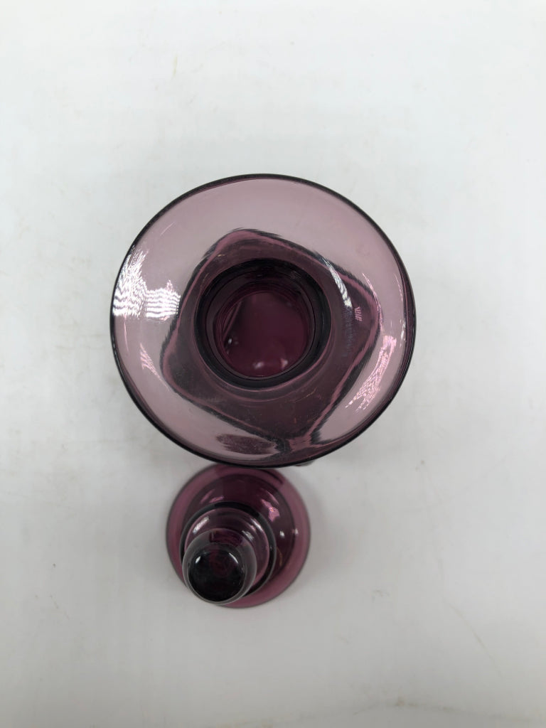 SM PURPLE GLASS DECANTER.