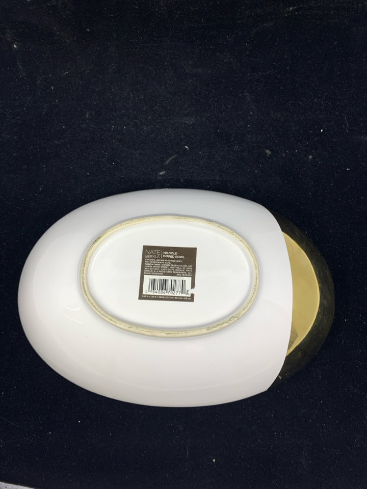 OVAL WHITE W GOLD ACCENT BOWL.