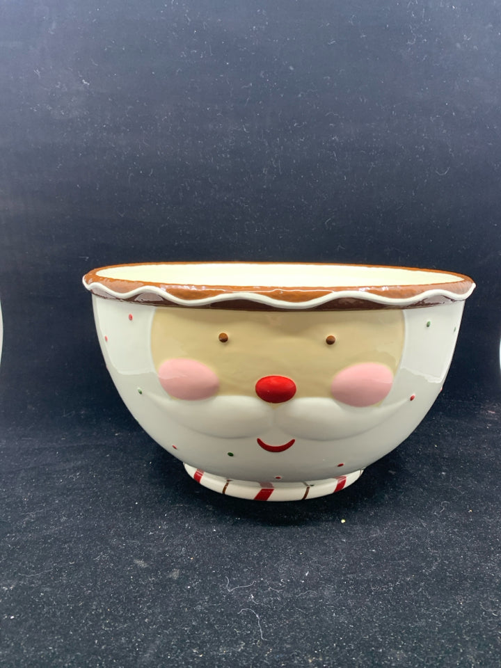 LARGE CREAM SANTA BOWL W POLKA DOTS.