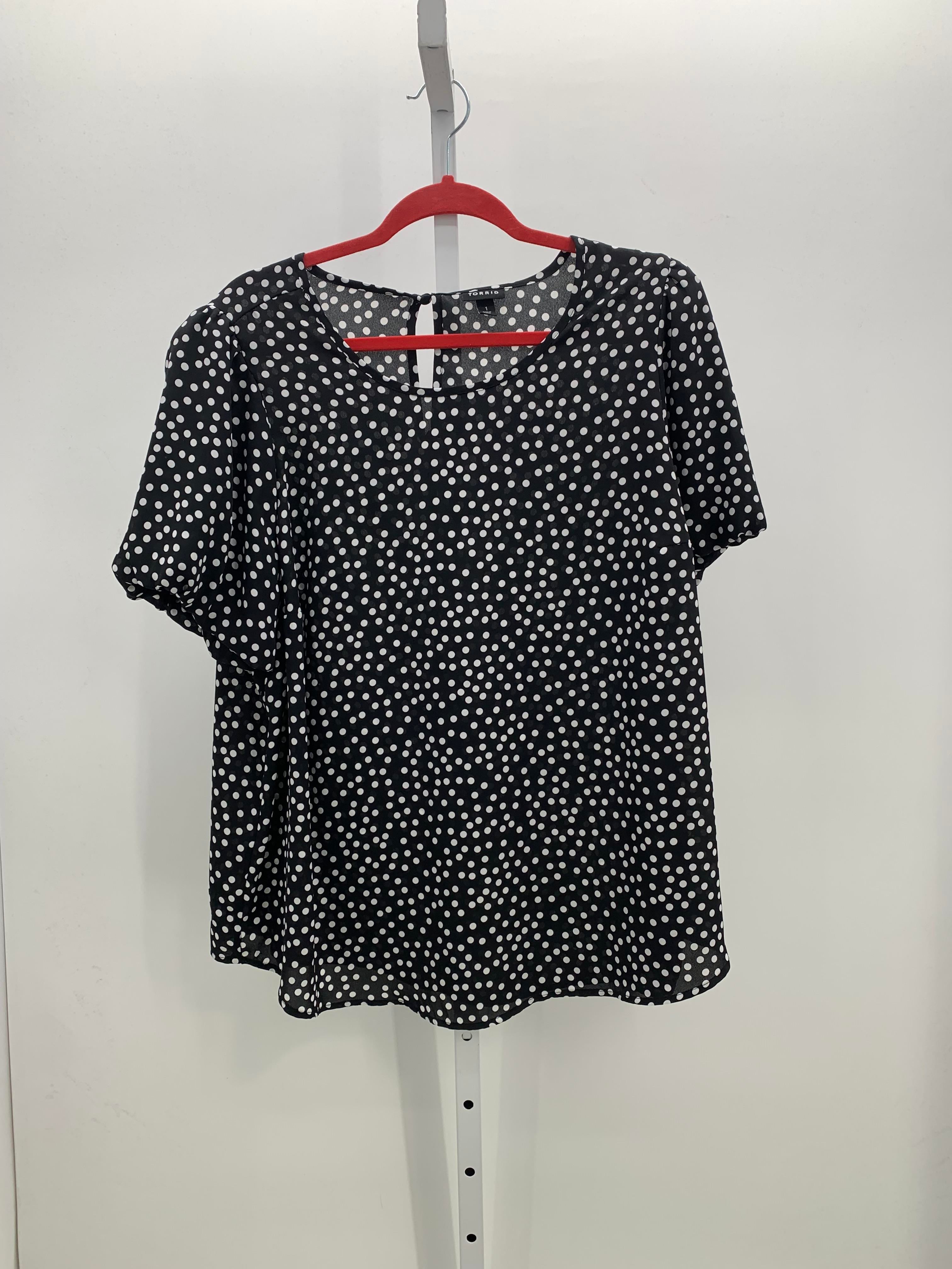 Torrid Size 1X Womens Short Sleeve Shirt