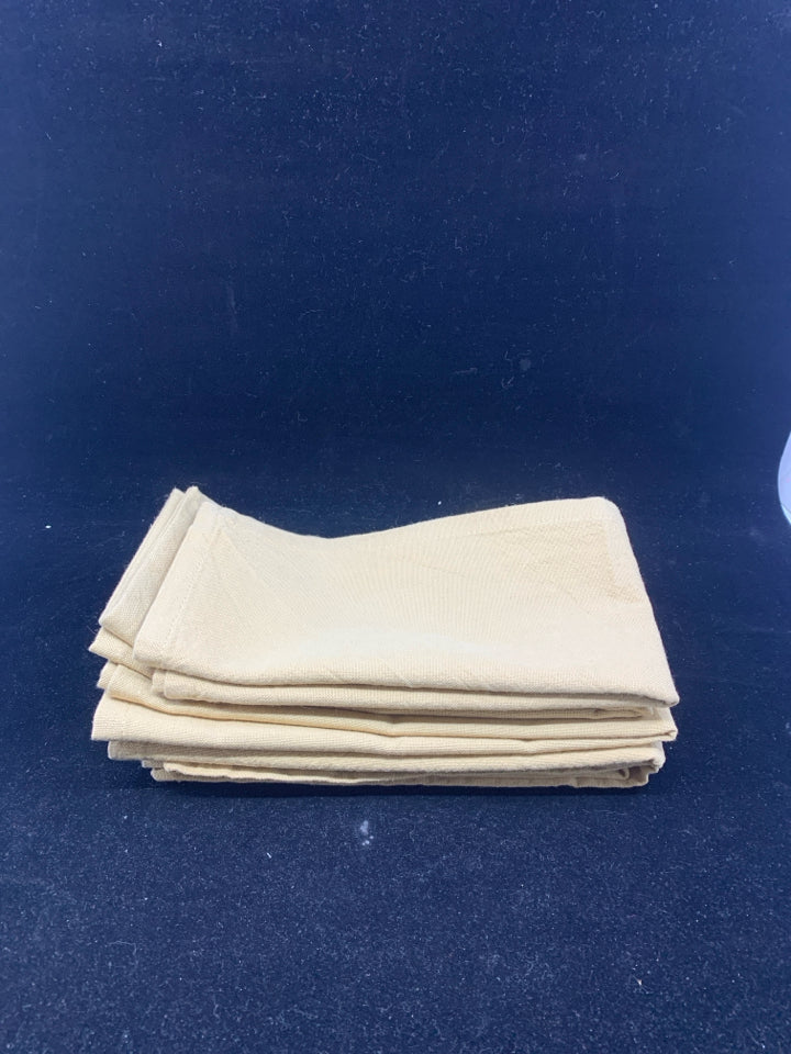 6 TAN NAPKINS