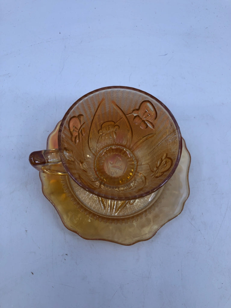 VTG CARNIVAL GLASS TEA CUP/SAUCER EMBOSSED FLOWERS.