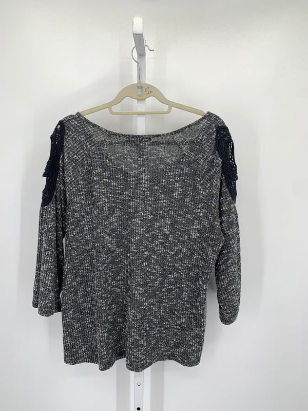 Size Extra Large Misses 3/4 Sleeve Sweater