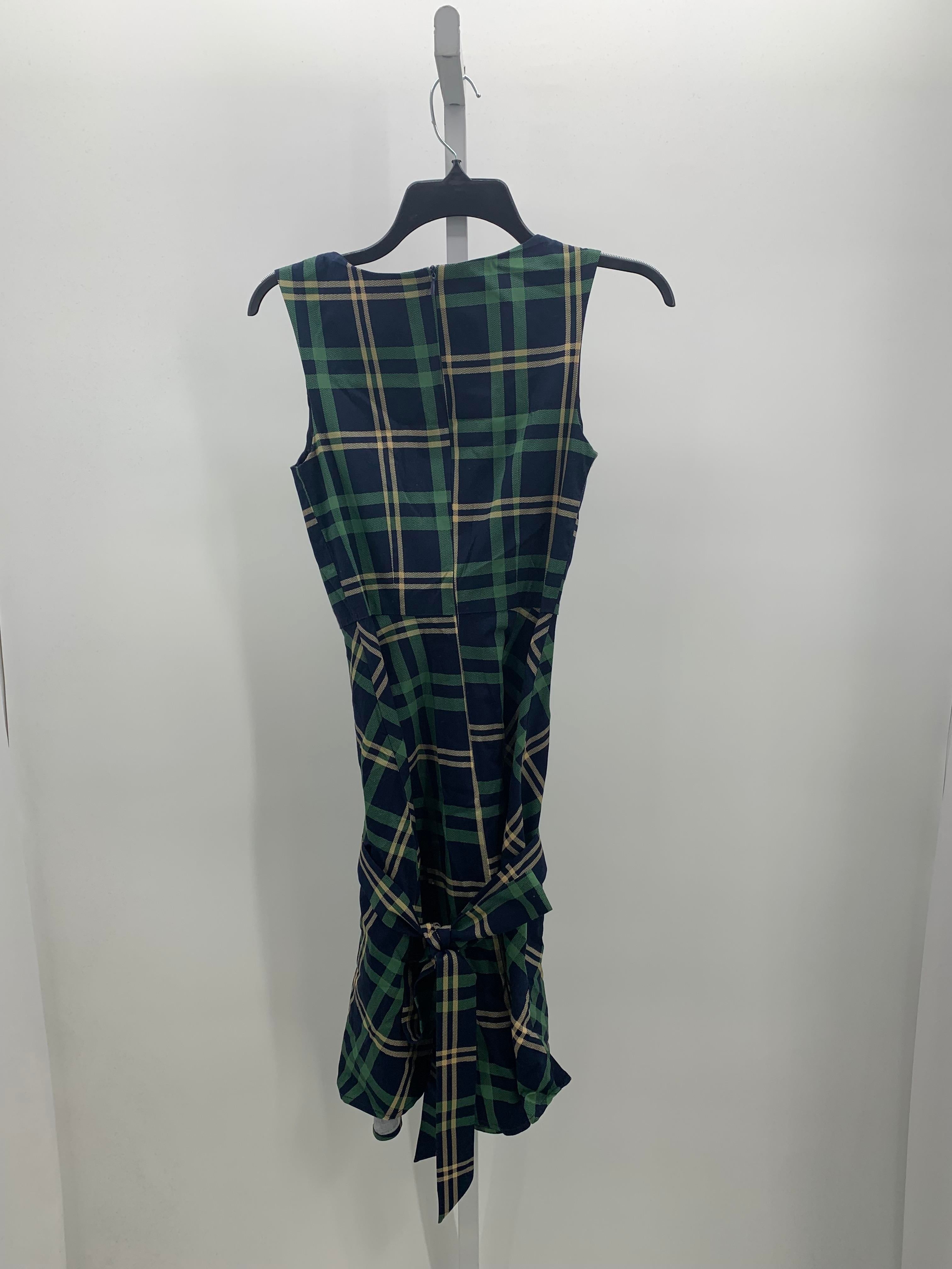 Size Small Misses Sleeveless Dress