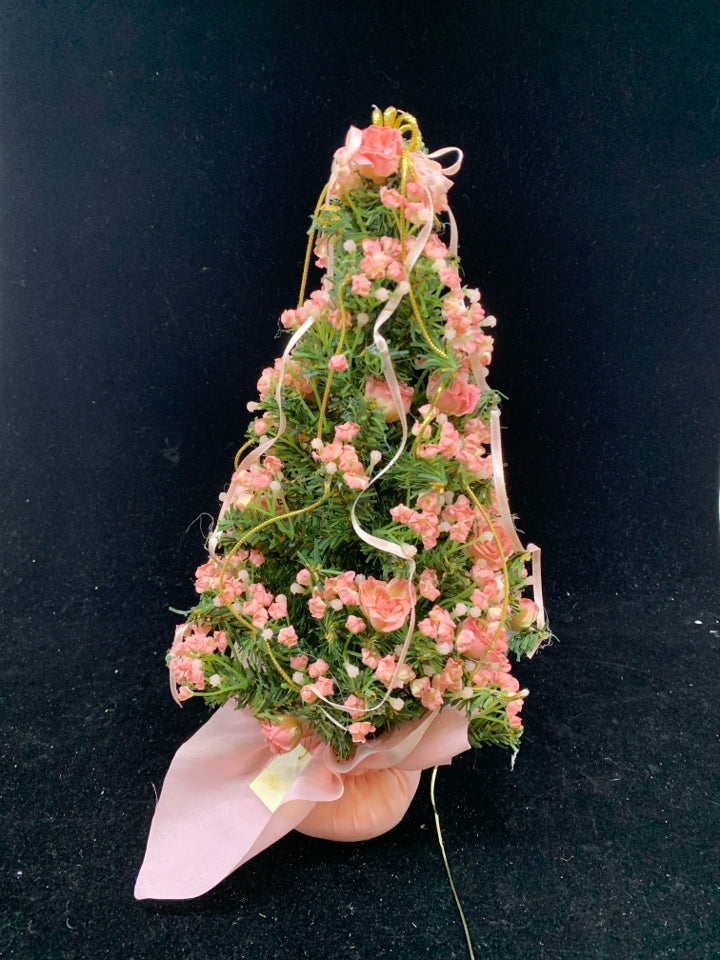 MINI PINK ROSES CHRISTMAS TREE.