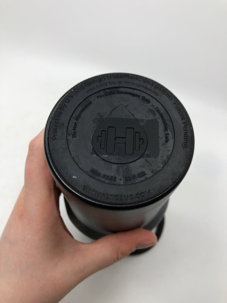 NWT BLACK HYDROJUG.