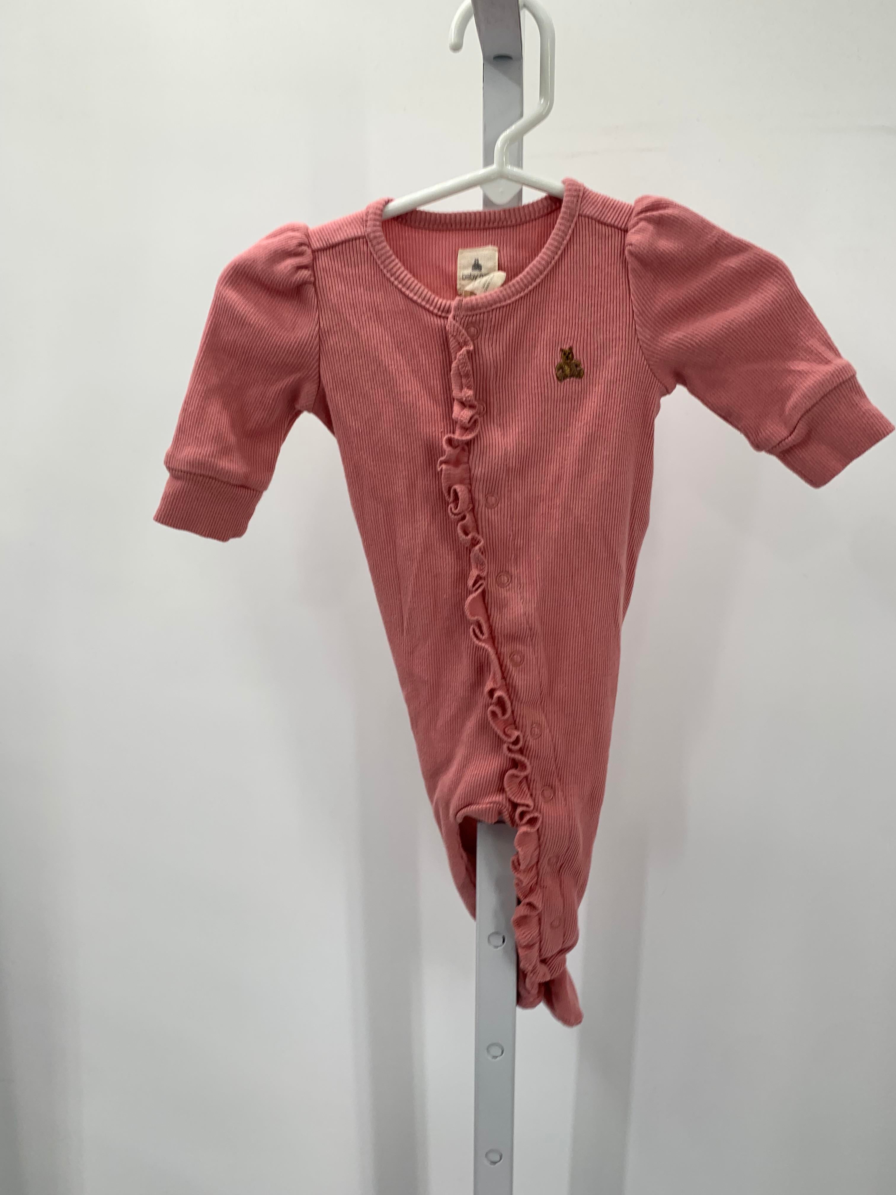 Baby Gap Size 0-3 months Girls Long Slv. Romper