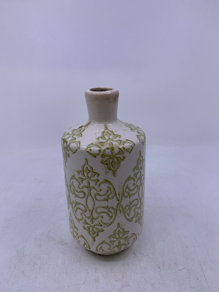 WHITE W/ GREEN DETAILS CERAMIC VASE.