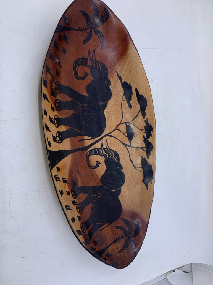 ELEPHANT OVAL CENTERPIECE BOWL.