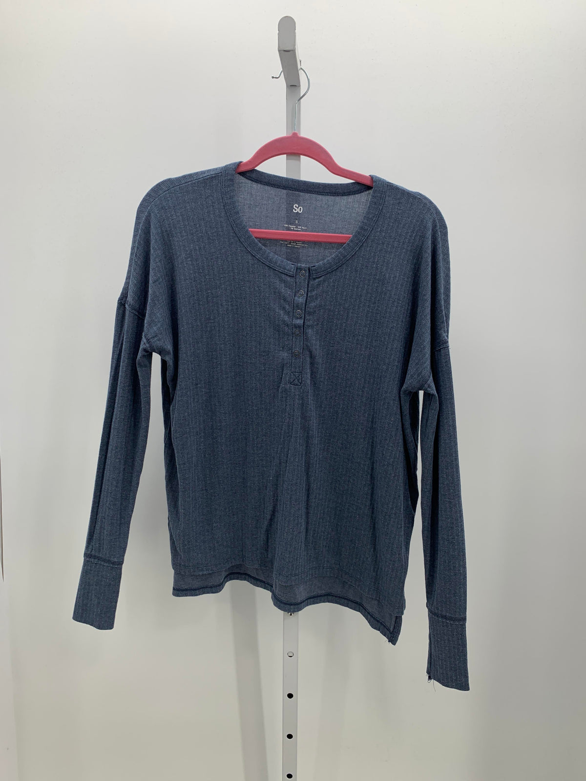 SO Size Small Juniors Long Sleeve Shirt