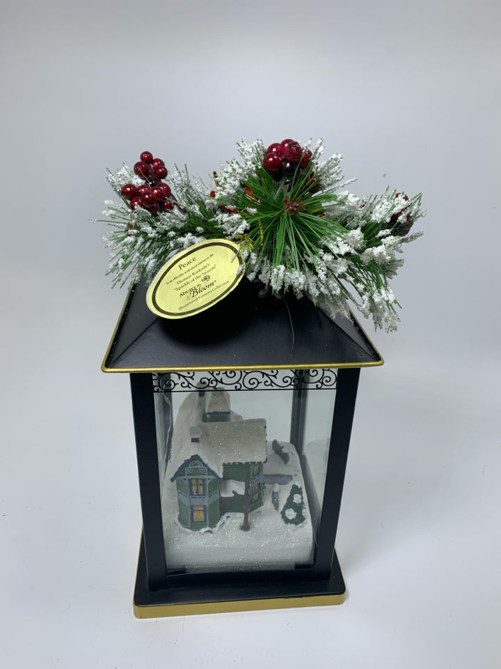 THOMAS KINKADE BRADFORD EXCHANGE JOY LANTERN "SPARKLE OF THE SEASON" LIGHTED.