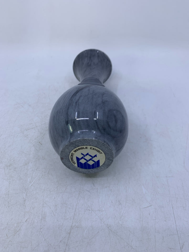 VERMONT MARBLE EXHIBIT LIGHT GREY MARBLE VASE.