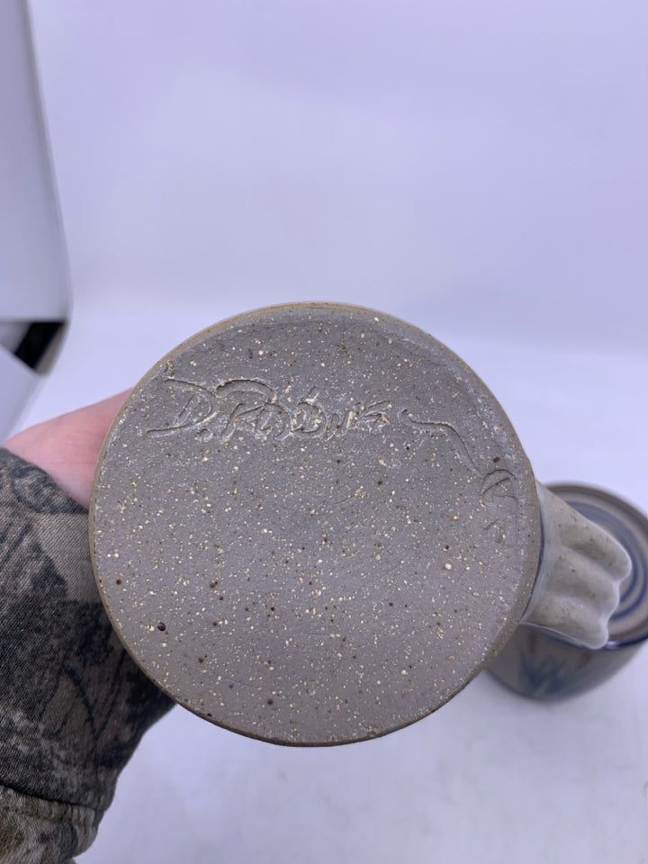 2 PC SUG/CREAMER SET GREY BLUE EDGES CAT TAILS.