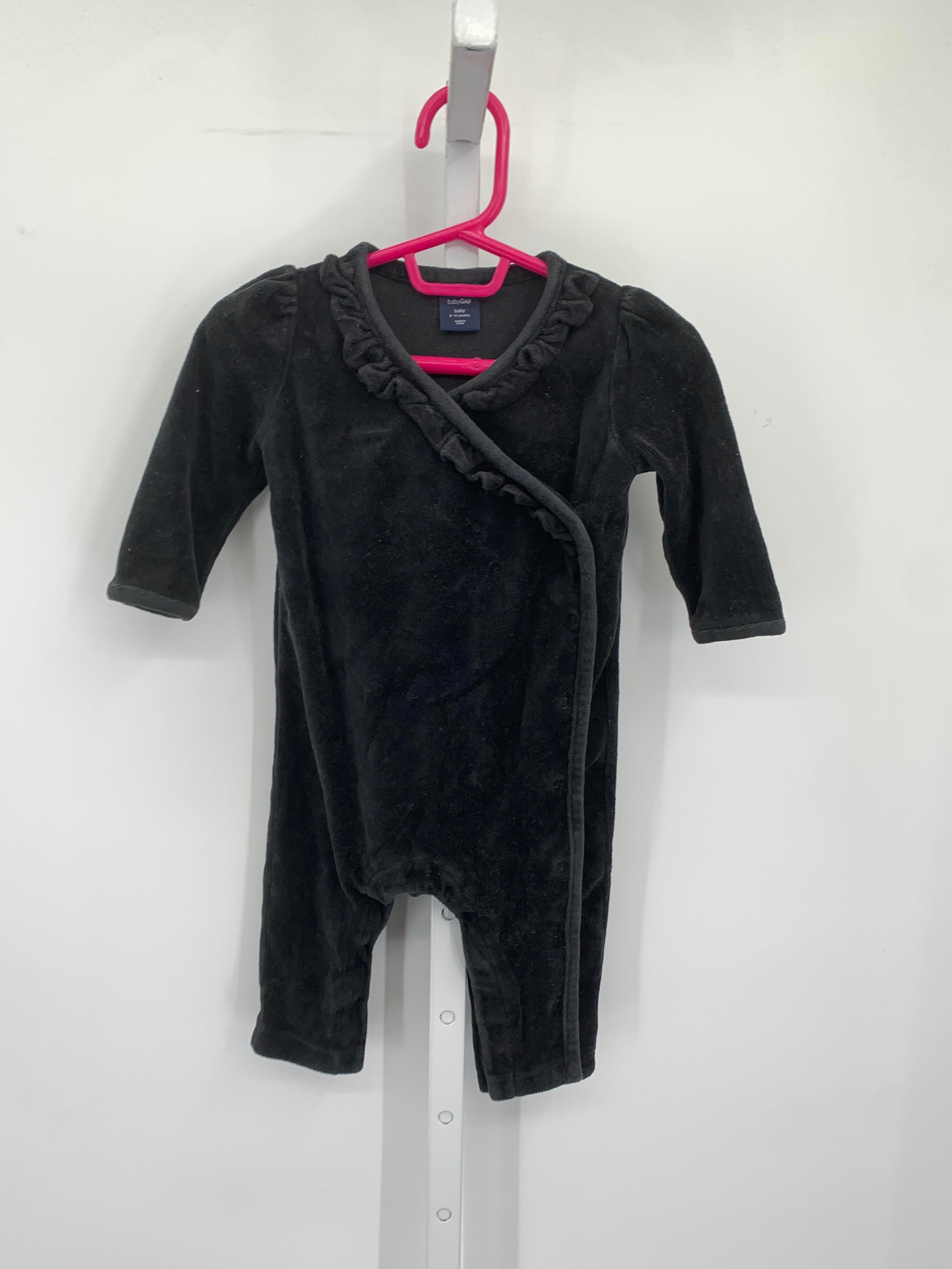 Baby Gap Size 6-12 mon Girls Long Slv. Romper