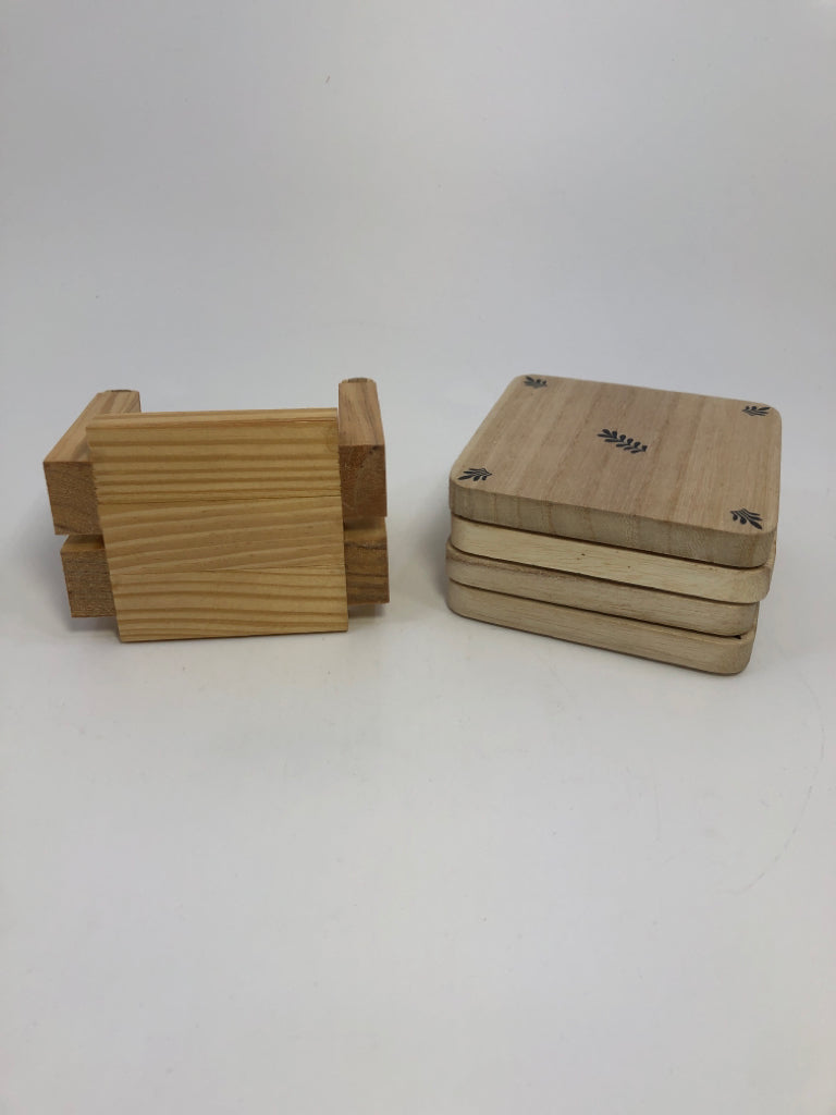 4PC WOODEN COASTER W/LEAF DESIGN & HOLDER.