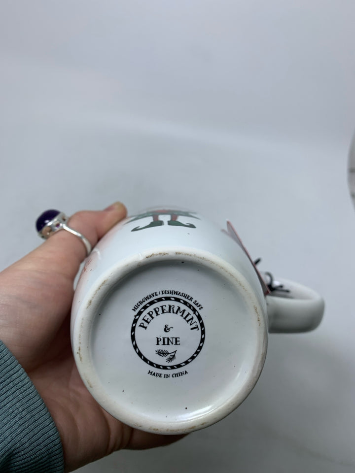 NWT GNOME FOR THE HOLIDAYS MUG W/ LUGGAGE TAG.